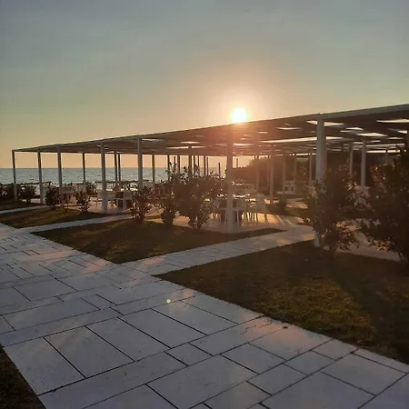 Rena Resort *